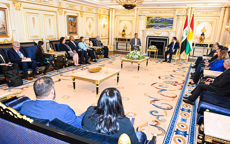 رئيس حكومة إقليم كُردستان يجتمع مع وفد من الكونغرس الأمريكي